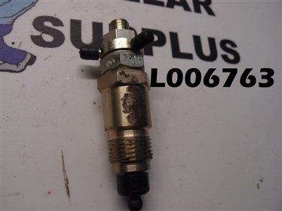 NipponDenso Fuel Injector Holder and Nozzle 1240